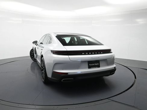 Used 2026 Porsche Panamera image 27