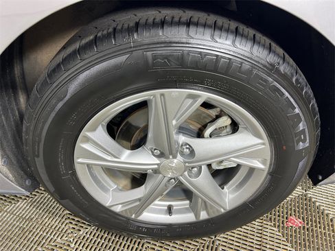 Used 2023 Hyundai Sonata SE image 19