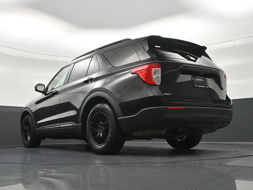 Used 2021 Ford Explorer XLT RWD image 31