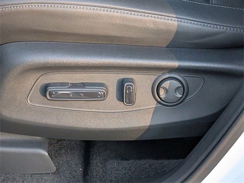 Used 2025 Honda CR-V EX-L image 16