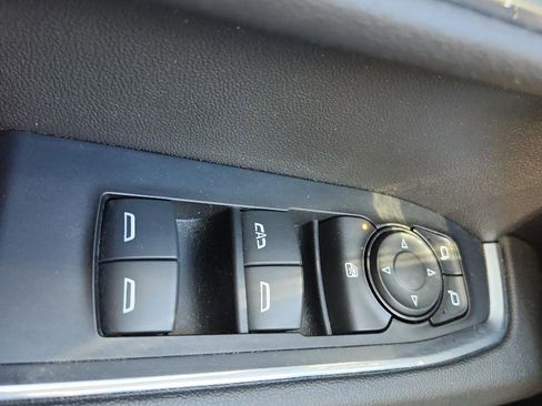 Certified 2024 GMC Sierra 1500 SLE image 19