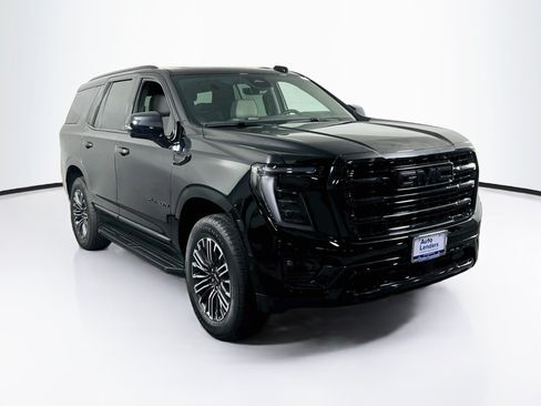 Used 2025 GMC Yukon Elevation w/ Technology Package AWD/4WD image 3