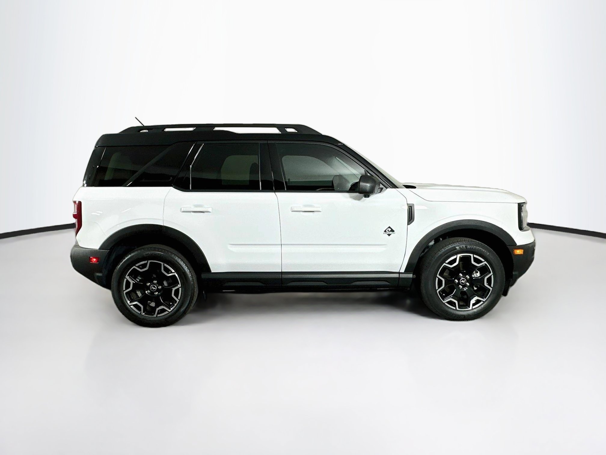 Used 2025 Ford Bronco Sport Outer Banks w/ Outer Banks Tech Package+ AWD/4WD image 10