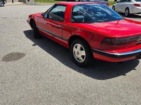 Used 1988 Buick Reatta Coupe FWD image 6
