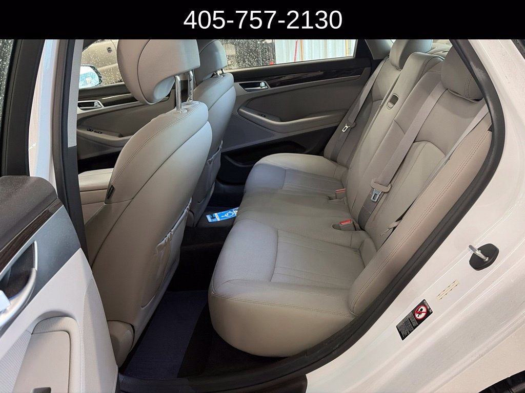 Used 2018 Genesis G80 3.8 RWD image 8