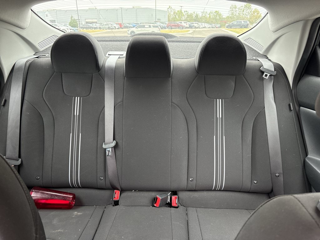 Used 2025 Hyundai Elantra Hybrid FWD image 24