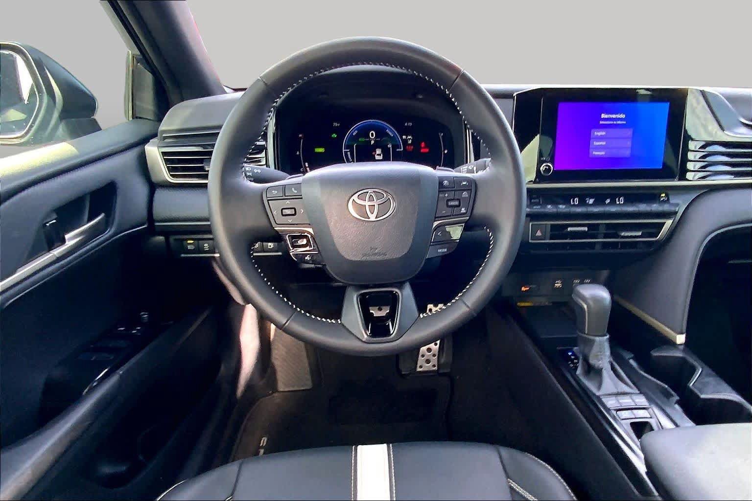 Used 2026 Toyota Camry SE w/ Convenience Package FWD image 6