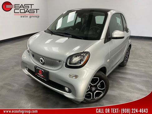 Used 2019 smart fortwo electric drive RWD image 1