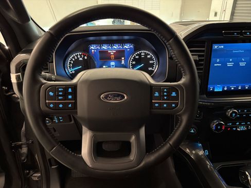 Used 2022 Ford F150 XLT w/ Equipment Group 302A High image 16