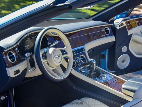 Used 2024 Bentley Continental GT Speed image 29