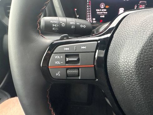 Used 2026 Honda Pilot TrailSport image 17