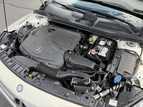 Used 2016 Mercedes-Benz GLA 250 image 18