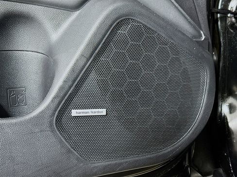 Used 2019 Subaru Outback 3.6R Limited image 19