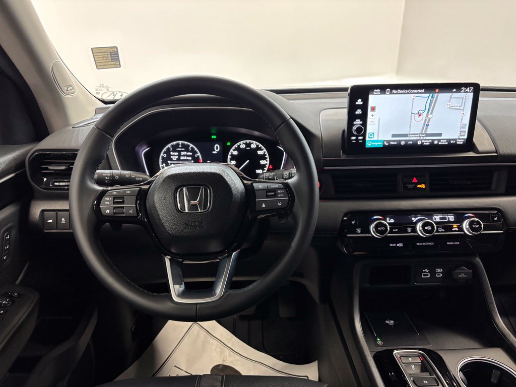 Used 2024 Honda Pilot Touring image 23