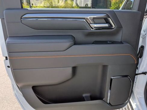 New 2026 GMC Sierra 2500 AT4 w/ AT4 Premium Plus Package AWD/4WD image 21