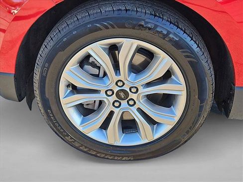 Used 2024 Ford Edge Titanium image 21