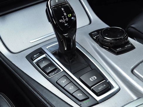 Used 2016 BMW 550i xDrive Sedan image 18