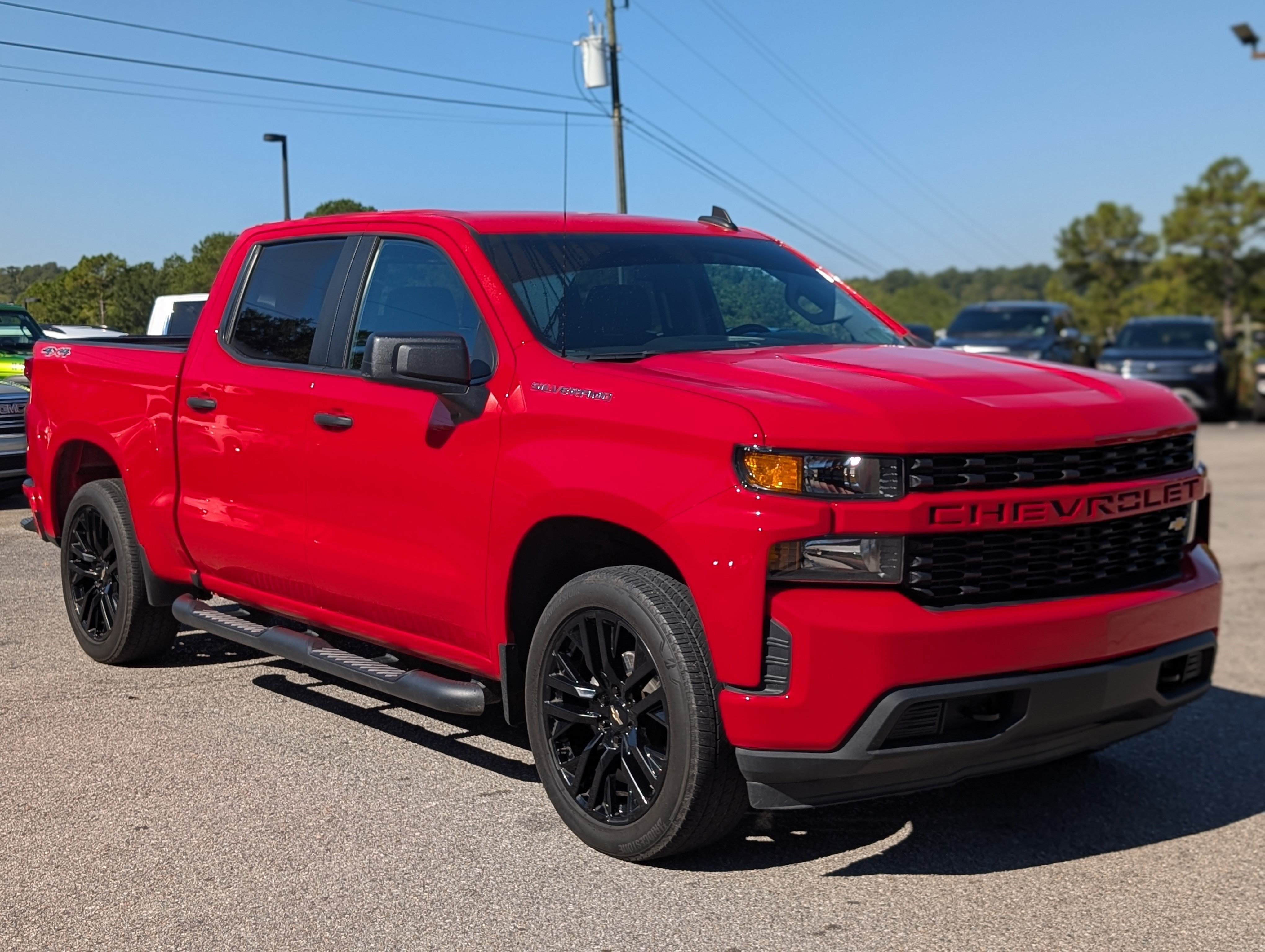 Used 2020 Chevrolet Silverado 1500 Custom w/ Custom Value Package AWD/4WD image 11