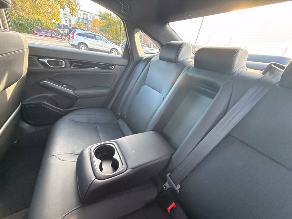 Used 2025 Honda Civic Sport image 32