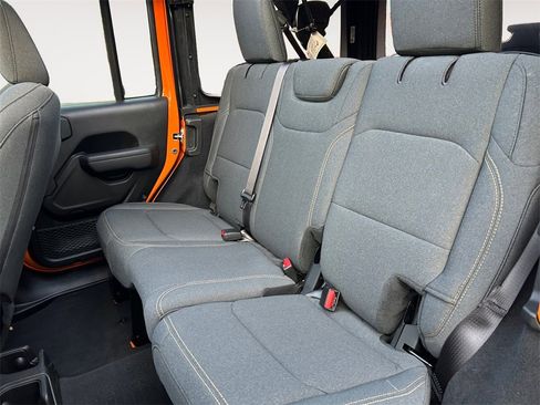 Used 2025 Jeep Wrangler Sport image 13