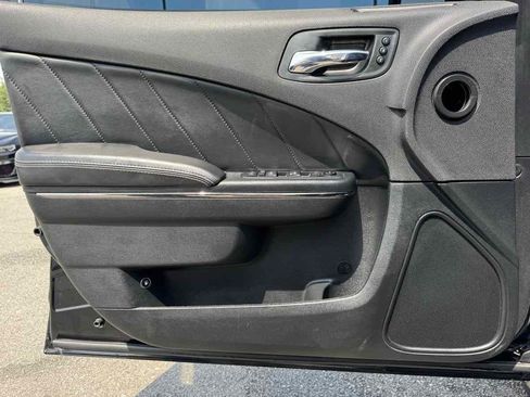 Used 2018 Dodge Charger SRT Hellcat w/ Harman/Kardon Audio Group RWD image 29