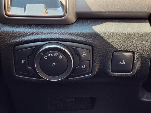 Used 2019 Ford Ranger XLT w/ Equipment Group 301A Mid image 11