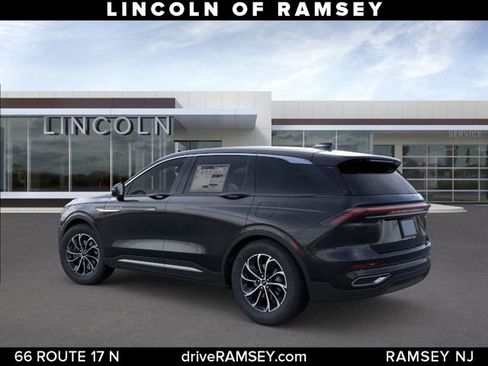 New 2026 Lincoln Nautilus Premier AWD/4WD image 5
