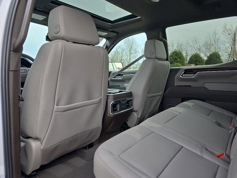 New 2026 GMC Sierra 1500 SLT w/ SLT Premium Plus Package image 10