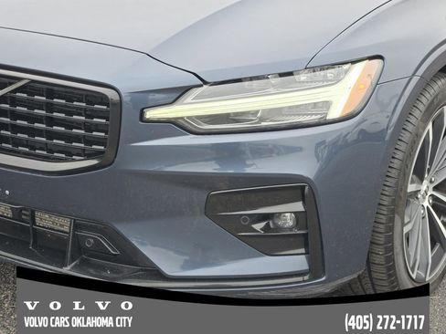 Used 2021 Volvo S60 T5 Momentum AWD/4WD image 8