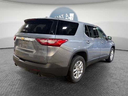Used 2021 Chevrolet Traverse LS AWD/4WD image 3