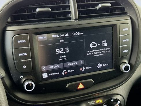 Certified 2023 Kia Soul LX FWD image 14