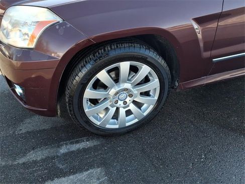 Used 2011 Mercedes-Benz GLK 350 4MATIC image 4