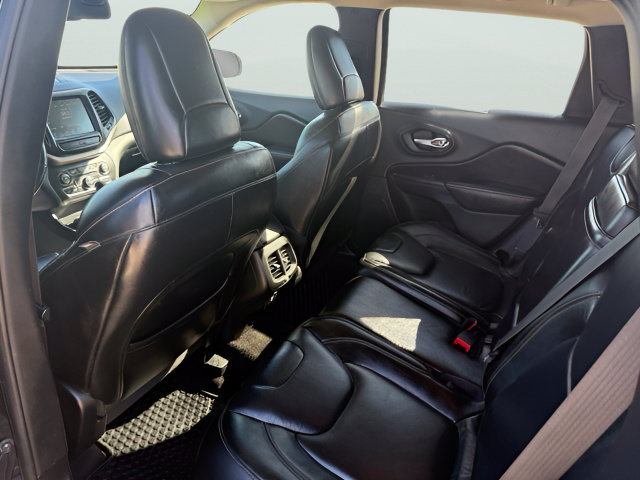 Used 2014 Jeep Cherokee Limited AWD/4WD image 13