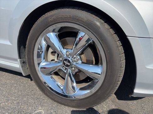 Used 2005 Ford Mustang GT RWD image 19