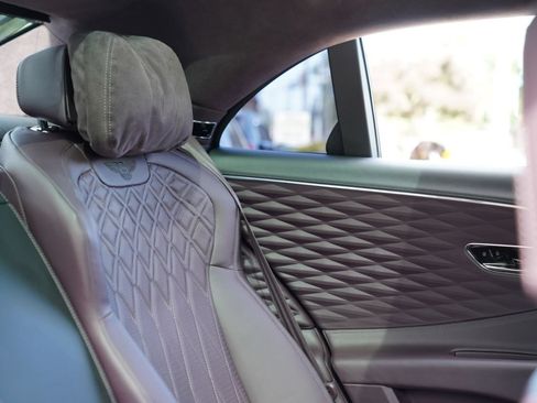 Used 2023 Bentley Flying Spur S V8 AWD/4WD image 27