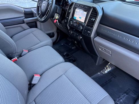 Used 2019 Ford F250 XLT w/ XLT Value Package image 14