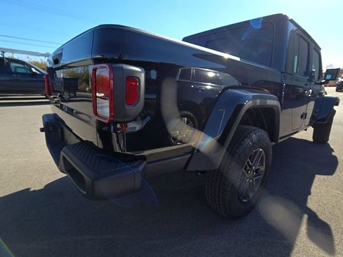 New 2026 Jeep Gladiator Sport image 4