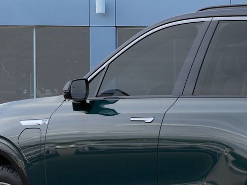 New 2026 Cadillac Vistiq Luxury w/ LPO, Floor Liner Package image 12