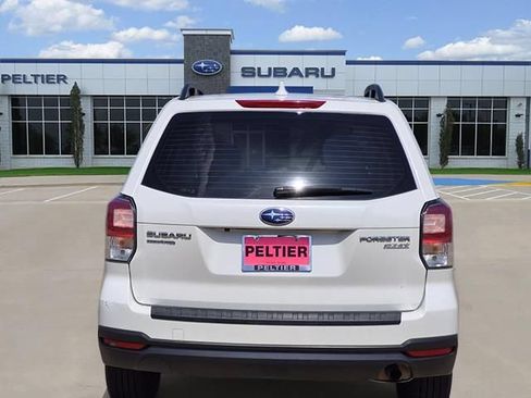 Used 2017 Subaru Forester 2.5i w/ Alloy Wheel Package AWD/4WD image 5