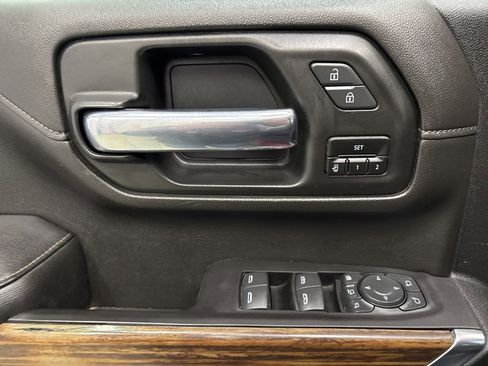 Used 2020 Chevrolet Silverado 3500 High Country w/ Z71 Off-Road Package image 17