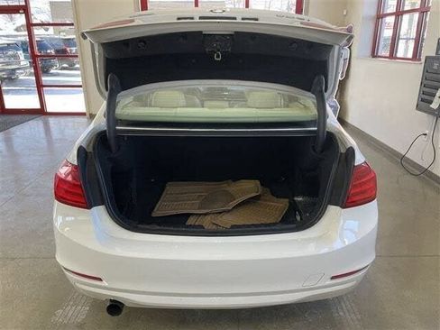 Used 2015 BMW 320i xDrive Sedan AWD/4WD image 25
