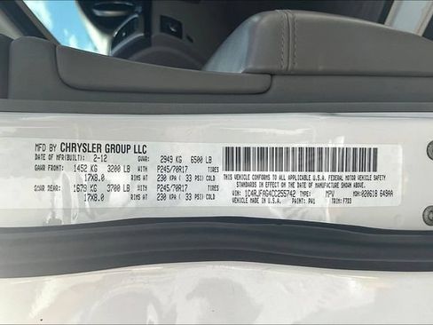 Used 2012 Jeep Grand Cherokee Laredo w/ Laredo E Group AWD/4WD image 5