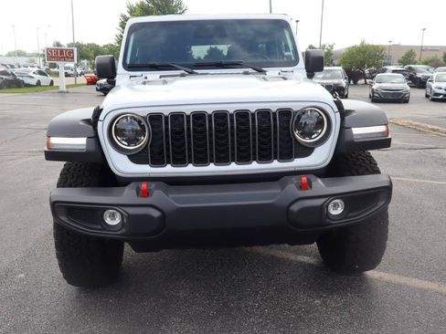 Used 2026 Jeep Wrangler Unlimited Rubicon AWD/4WD image 2