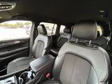 Used 2022 Jeep Grand Cherokee Altitude image 6