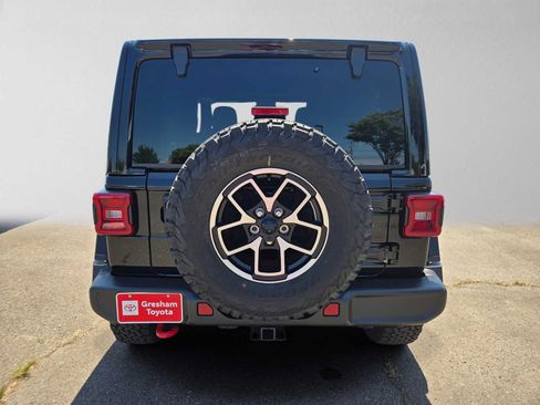 Used 2026 Jeep Wrangler Unlimited Rubicon AWD/4WD image 5