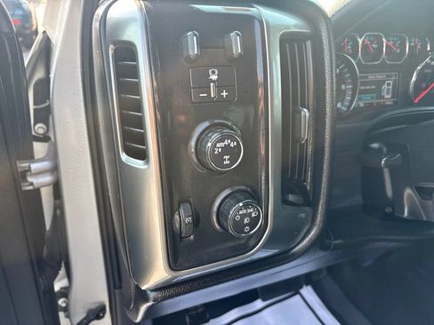 Used 2017 Chevrolet Silverado 1500 LT w/ All Star Edition AWD/4WD image 19