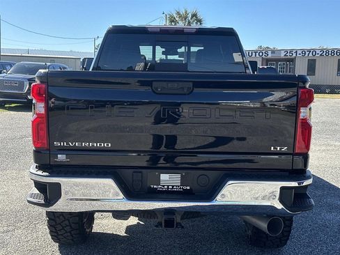 Used 2024 Chevrolet Silverado 3500 LTZ w/ LTZ Convenience Package image 10