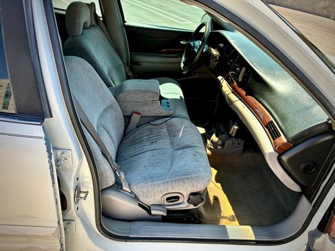 Used 2005 Buick Le Sabre Custom FWD image 27