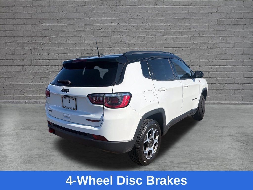 Used 2022 Jeep Compass Trailhawk w/ Sun and Sound Group AWD/4WD image 8