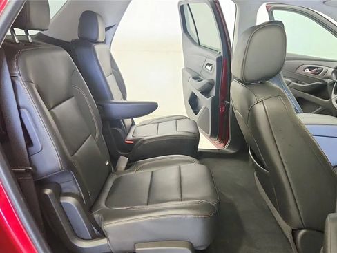 Used 2021 Chevrolet Traverse Premier AWD/4WD image 39